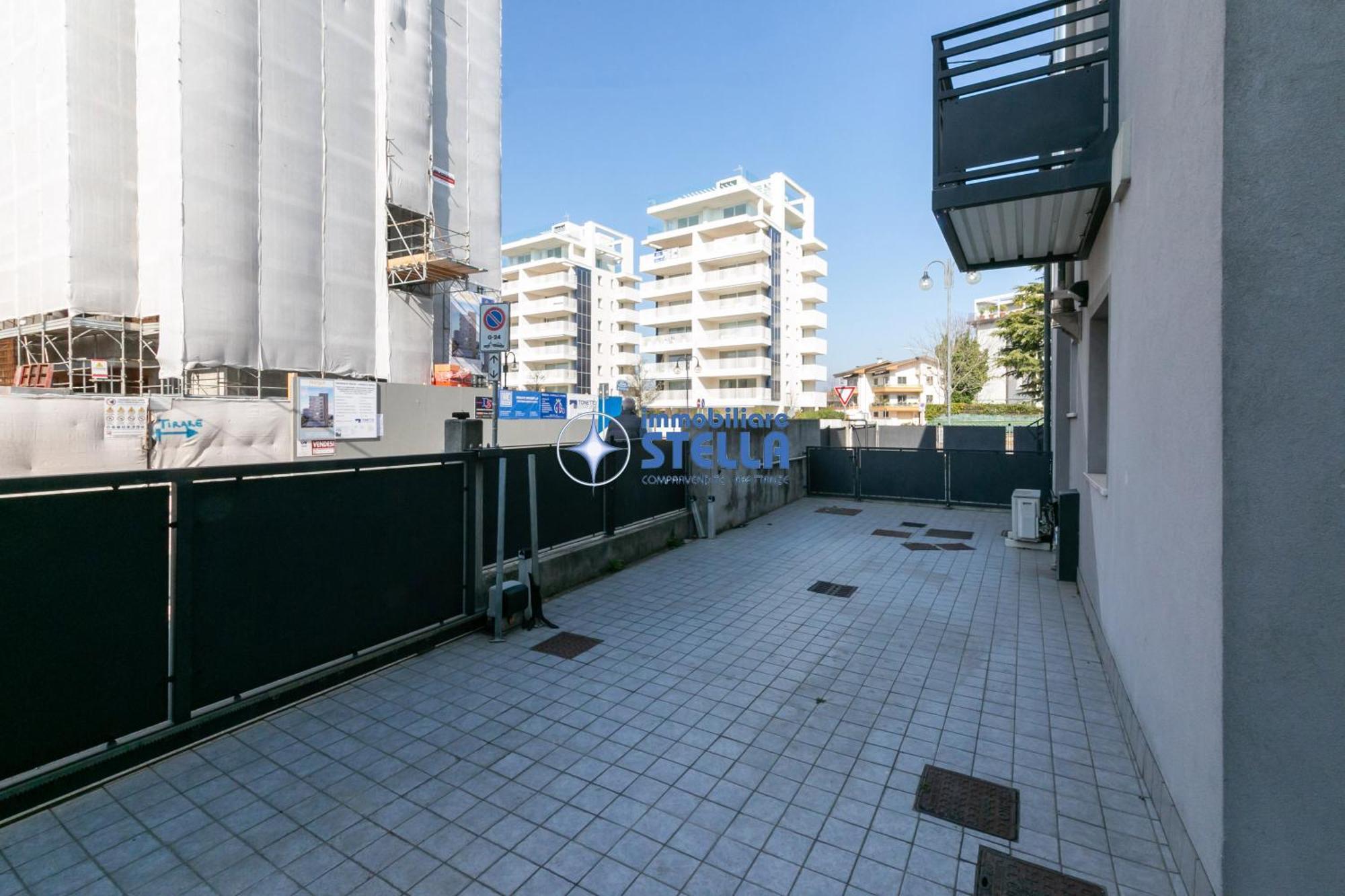 Condominio Milan リド・ディ・イエゾロ エクステリア 写真